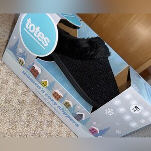 Totes Women's Black Sparkle Fuzzy Memory Foam Slippers - Size Medium (7-8)